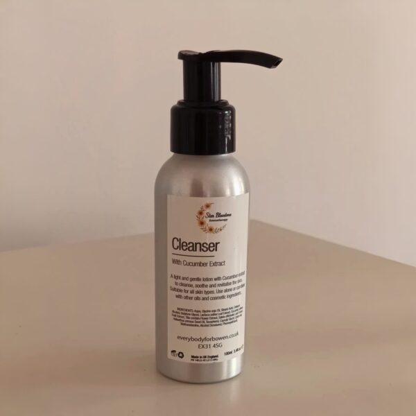 Cleanser Product Photo 1:1 Creamy Cleanser